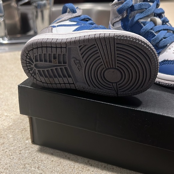 Jordan 1 - Picture 3 of 4